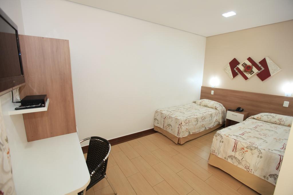 Hotel Oly Plaza Piracicaba Quarto foto